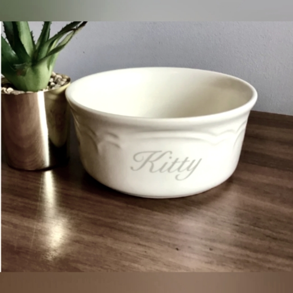 Vintage Pfaltzgraff Tea Rose Kitty Bowl, Pfaltzgraff Pet Bowl. Rare to find.